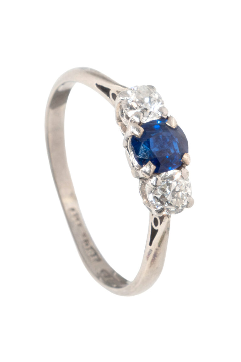 Rheinfrank Holzfuss Antique Jewellery in Berlin Muenchen Antike Ringe Verlobungsringe Eheringe Schmuck Juwelier Diamant Verlobungsring 2032 1