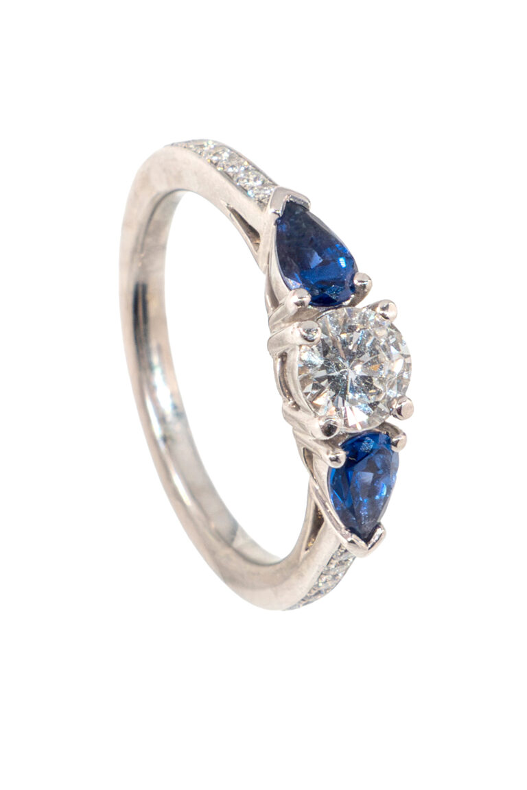 Rheinfrank Holzfuss Antique Jewellery in Berlin Muenchen Antike Ringe Verlobungsringe Eheringe Schmuck Juwelier Diamant Verlobungsring 2122 1