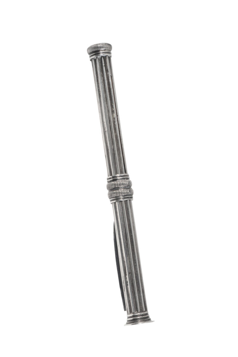 Rheinfrank Holzfuss Antique Jewellery in Berlin Muenchen Antike Ringe Verlobungsringe Eheringe Schmuck Juwelier Diamant Anhaenger Bleistift 2189 1