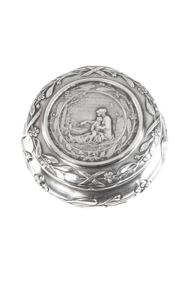 Rheinfrank Holzfuss Antique Jewellery in Berlin Muenchen Antike Ringe Verlobungsringe Eheringe Schmuck Juwelier Diamant Dose 2184 1