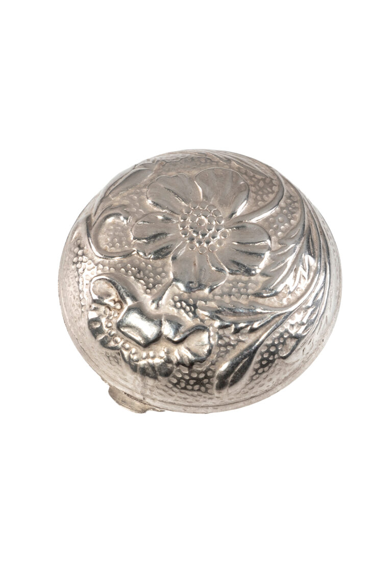 Rheinfrank Holzfuss Antique Jewellery in Berlin Muenchen Antike Ringe Verlobungsringe Eheringe Schmuck Juwelier Diamant Dose 2191 1