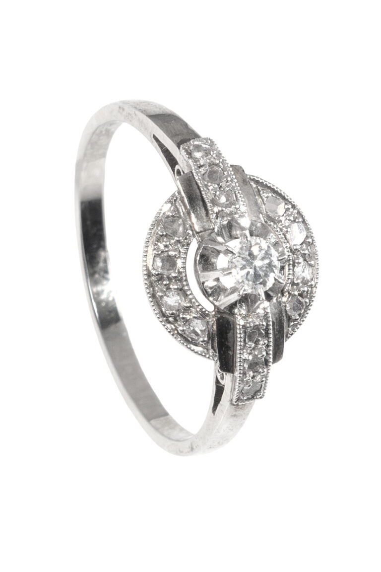 Rheinfrank Holzfuss Antique Jewellery in Berlin Muenchen Antike Ringe Verlobungsringe Eheringe Schmuck Juwelier Diamant Verlobungsring 1234 1