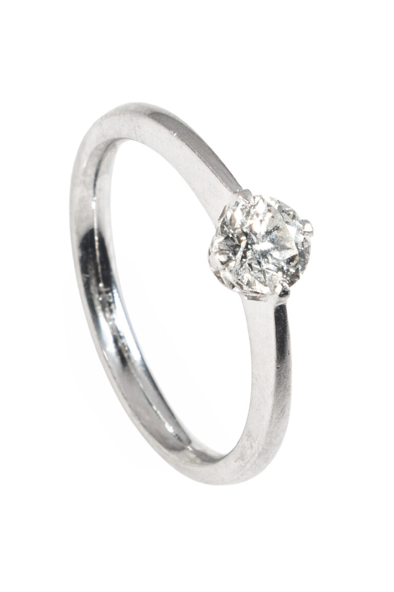 Rheinfrank Holzfuss Antique Jewellery in Berlin Muenchen Antike Ringe Verlobungsringe Eheringe Schmuck Juwelier Diamant Verlobungsring 2219 1