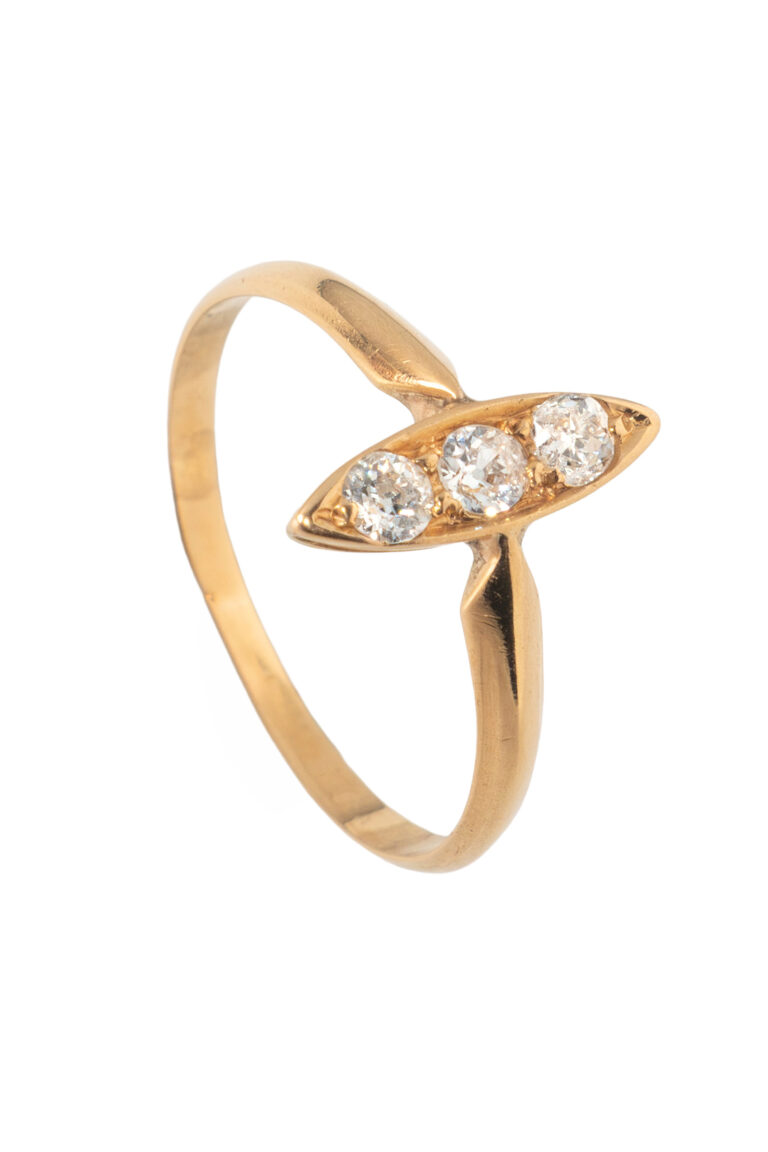 Rheinfrank Holzfuss Antique Jewellery in Berlin Muenchen Antike Ringe Verlobungsringe Eheringe Schmuck Juwelier Diamant Verlobungsring M5777 1 copy