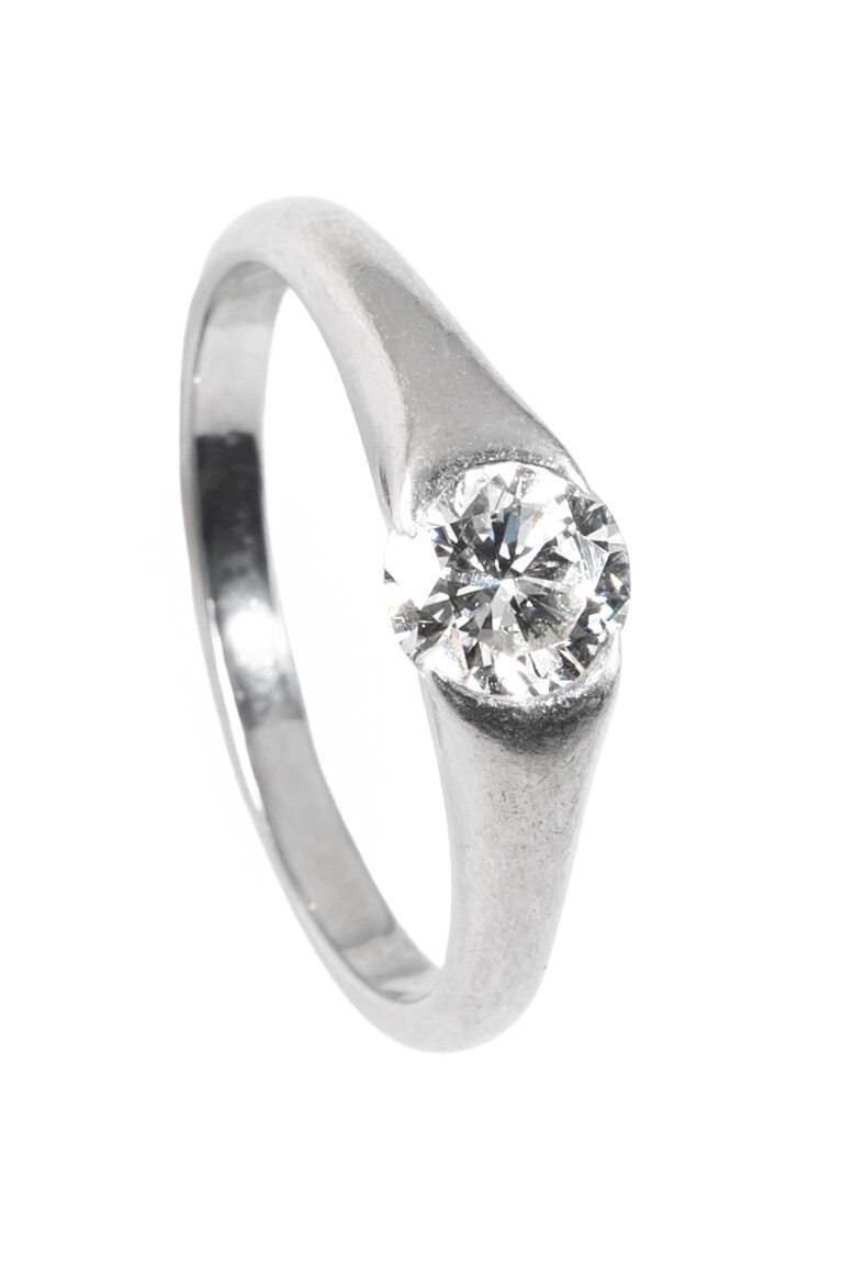 Rheinfrank Holzfuss Antique Jewellery in Berlin Muenchen Antike Ringe Verlobungsringe Eheringe Schmuck Juwelier Diamant Verlobungsring M5840 1