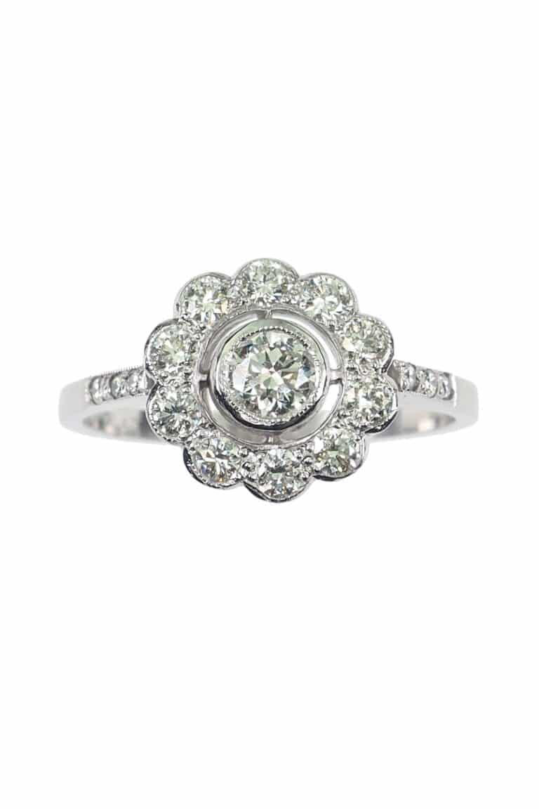 Vintage Ring mit Diamanten aus Platin