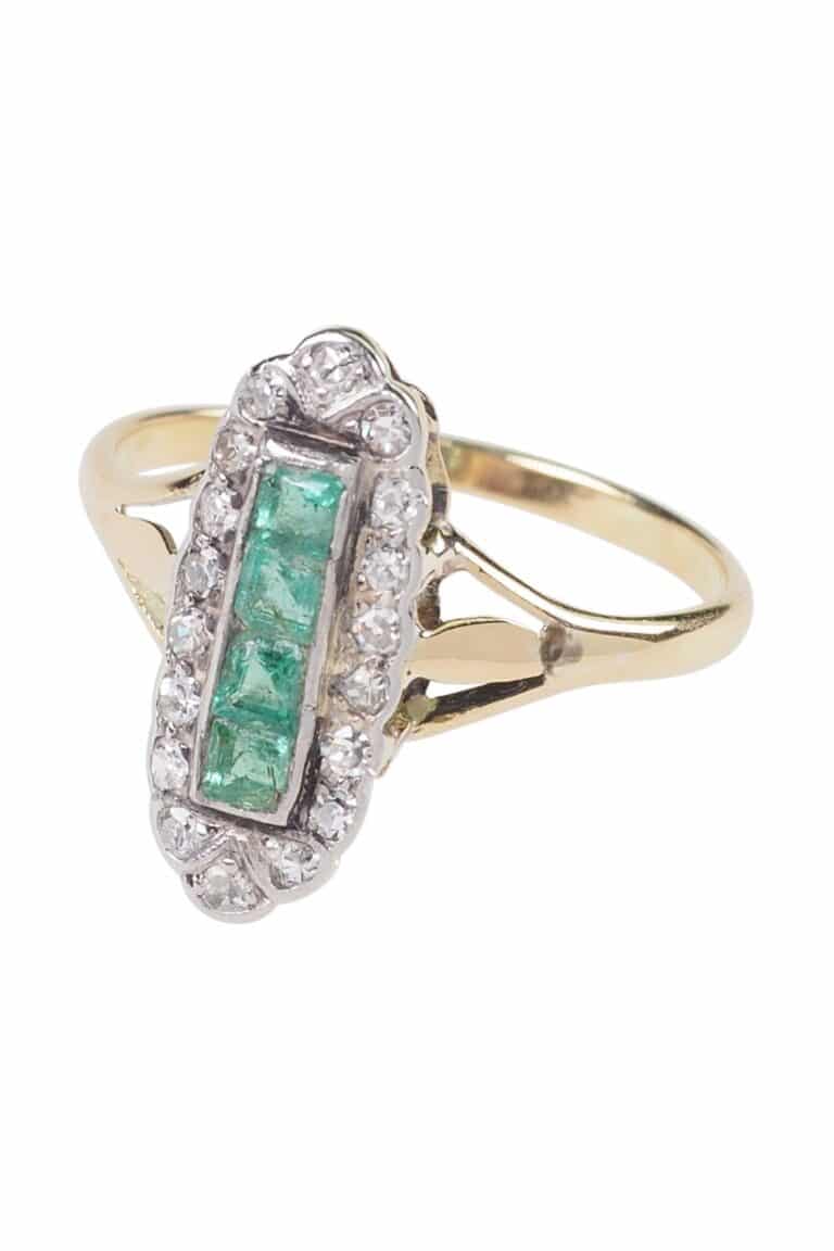 Edwardianischer Verlobungsring mit Smaragde und Diamanten aus 18 Karat Gold und Platin