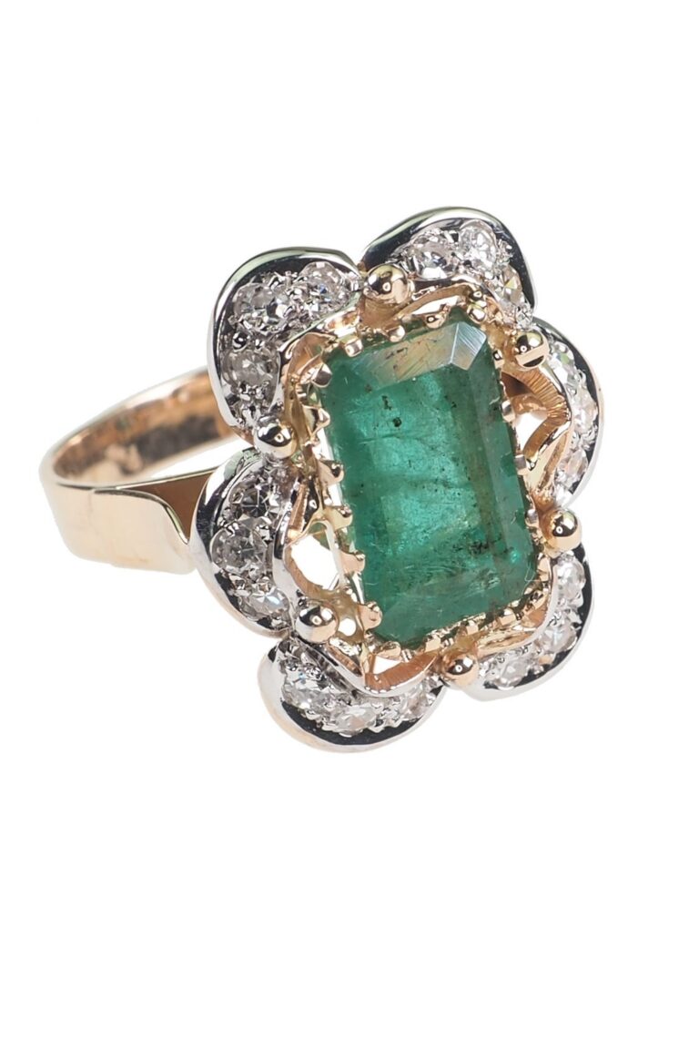 Vintage Ring mit Smaragd und Diamanten aus 14 Karat Gold und Platin