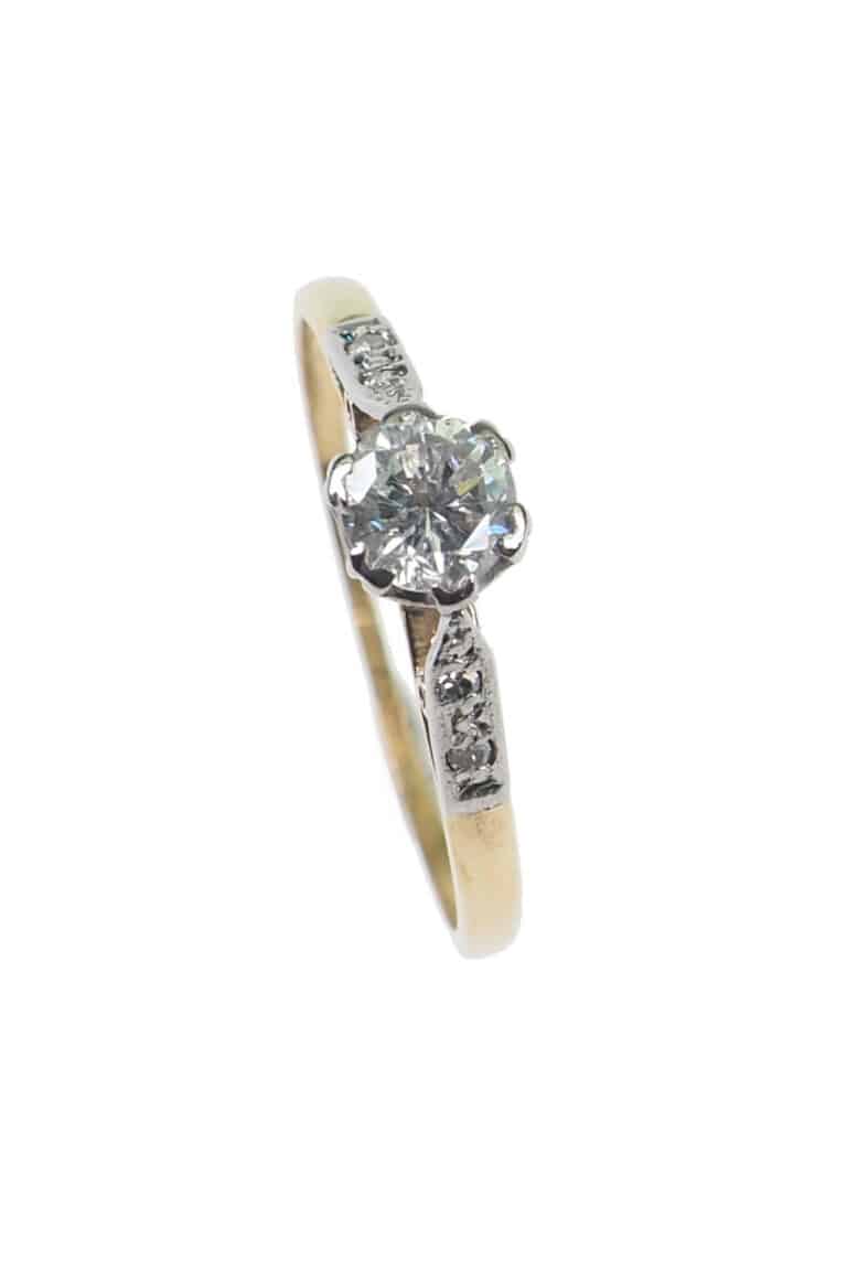 Vintage Verlobungsring mit Diamantsolitaire im Brillantschliff aus 18 Karat Gold und Platin