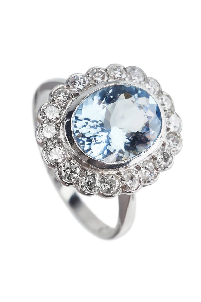 Rheinfrank Holzfuss Antique Jewellery in Berlin Muenchen Antike Ringe Verlobungsringe Eheringe Schmuck Juwelier 0119 5.jpg