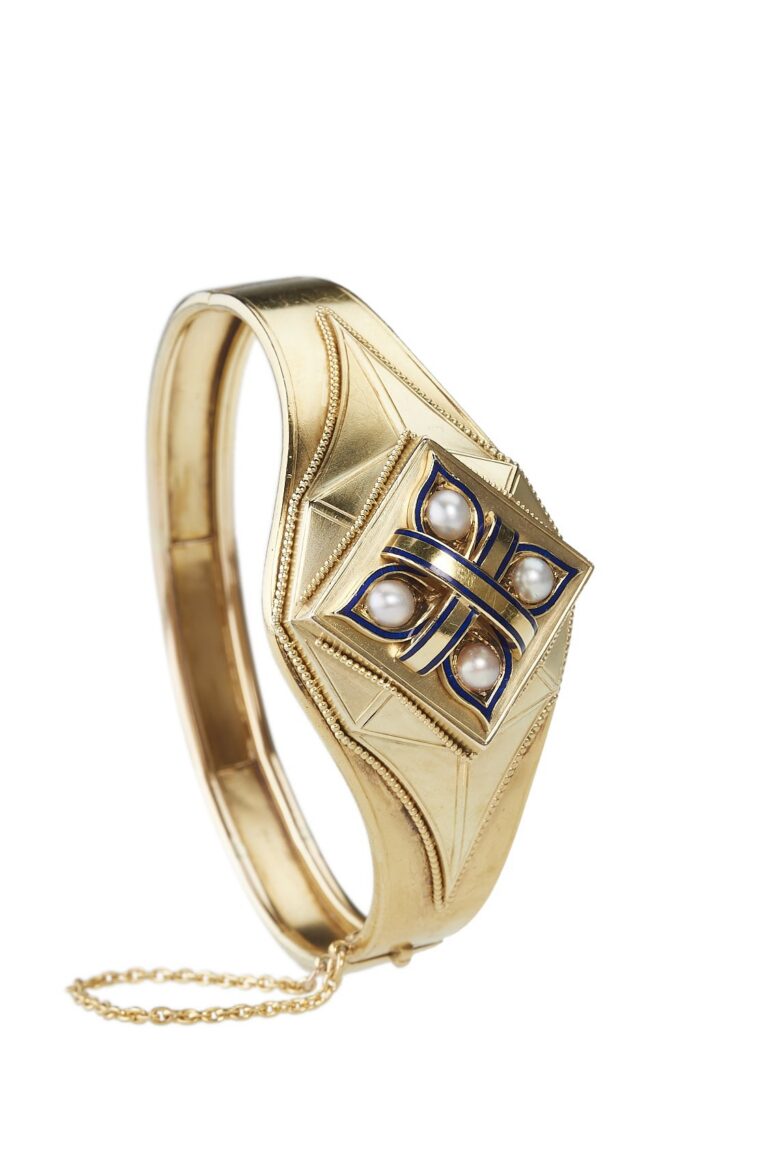 Rheinfrank Holzfuss Antique Jewellery in Berlin Muenchen Antike Ringe Verlobungsringe Eheringe Schmuck Juwelier 0776 3.jpg