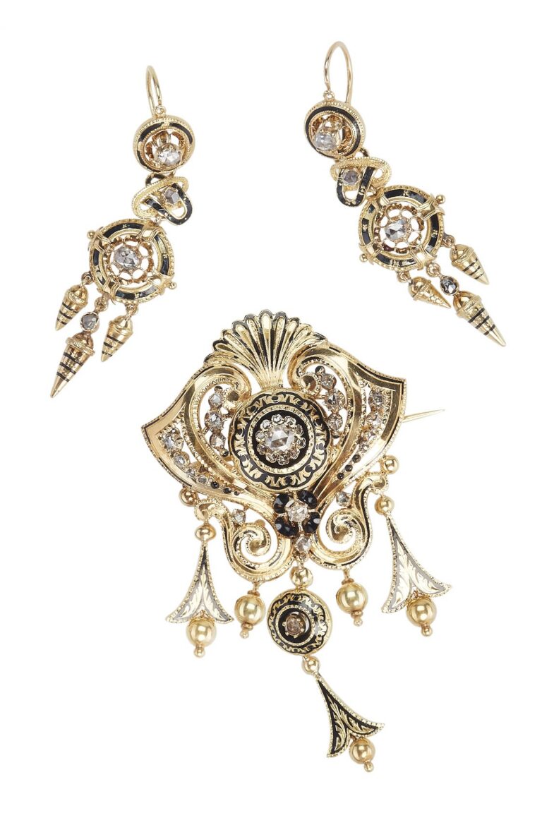 Rheinfrank Holzfuss Antique Jewellery in Berlin Muenchen Antike Ringe Verlobungsringe Eheringe Schmuck Juwelier 1420 korr.jpg