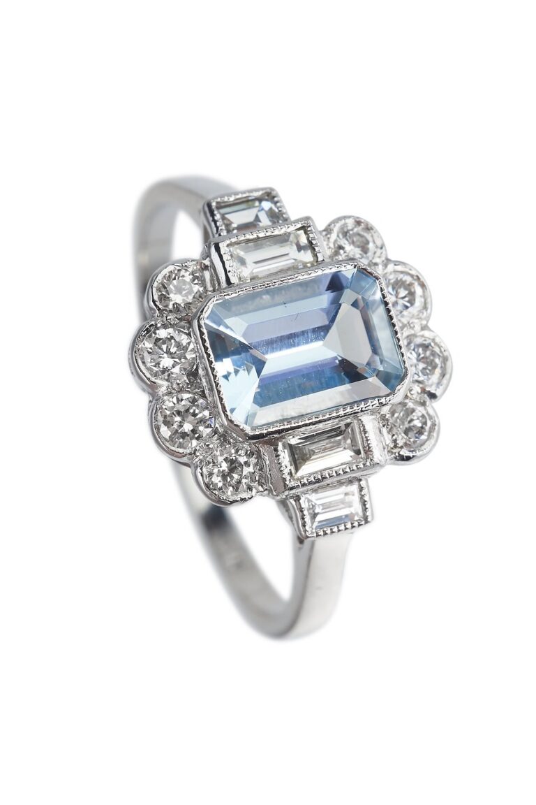 Rheinfrank Holzfuss Antique Jewellery in Berlin Muenchen Antike Ringe Verlobungsringe Eheringe Schmuck Juwelier 1462 5.jpg