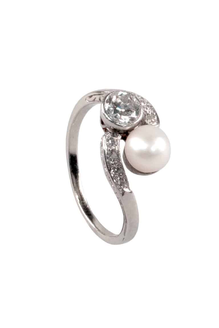 Rheinfrank Holzfuss Antique Jewellery in Berlin Muenchen Antike Ringe Verlobungsringe Eheringe Schmuck Juwelier 1516 01.jpg