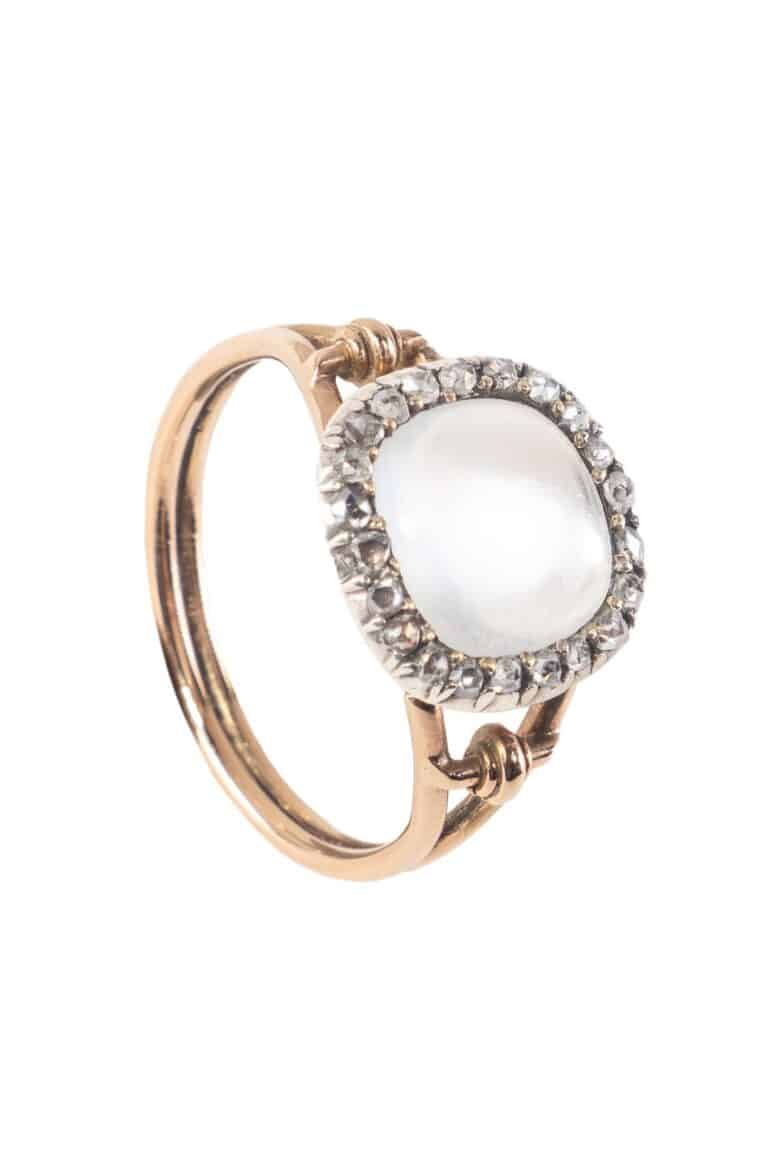 Rheinfrank Holzfuss Antique Jewellery in Berlin Muenchen Antike Ringe Verlobungsringe Eheringe Schmuck Juwelier Diamant Verlobungsring 0731 1.jpg