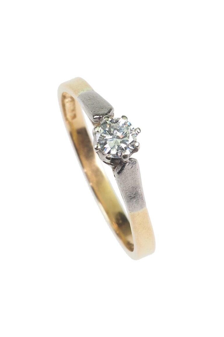 Vintage Verlobungsring mit Diamantsolitaire im Brillantschliff aus 18 Karat Gold und Platin