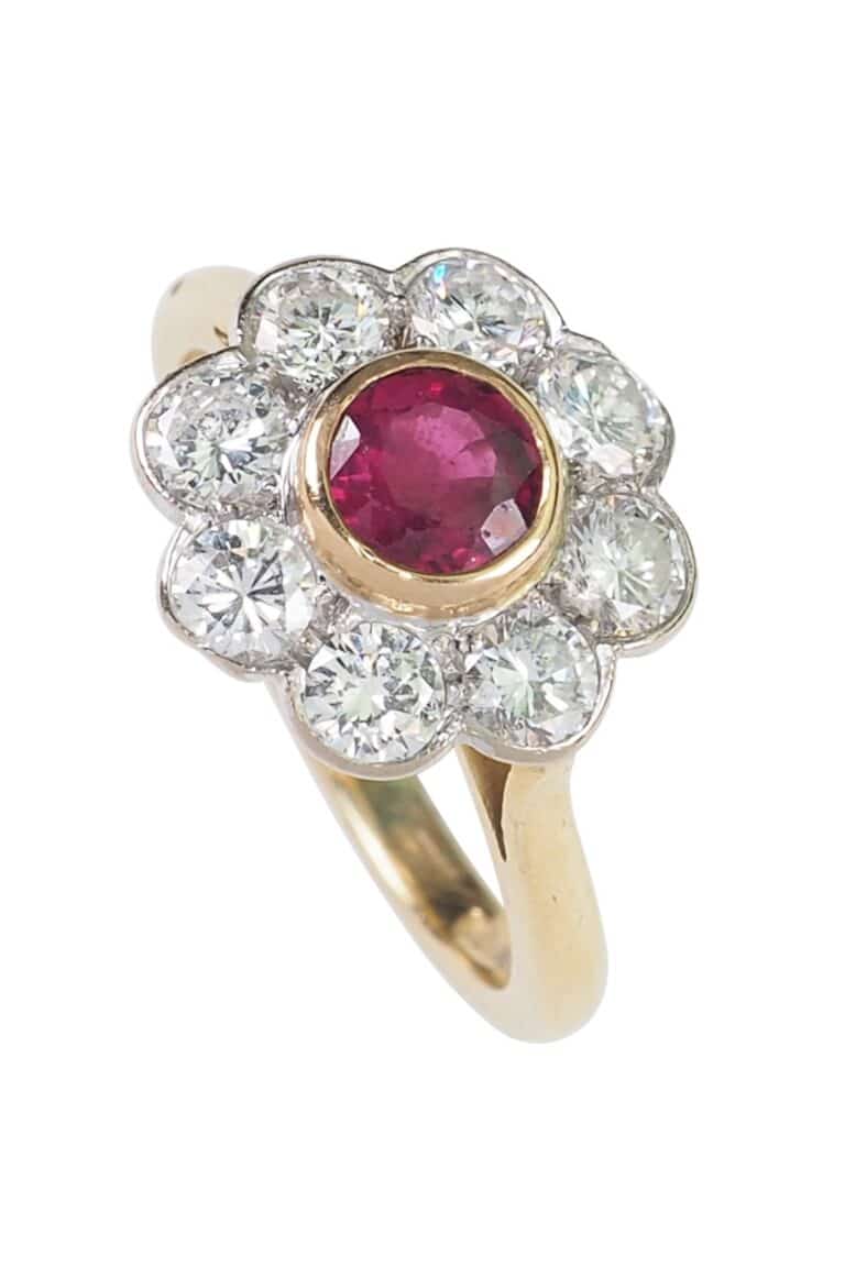 Vintage Verlobungsring mit Rubin und Diamanten aus 18 Karat Gold und Platin