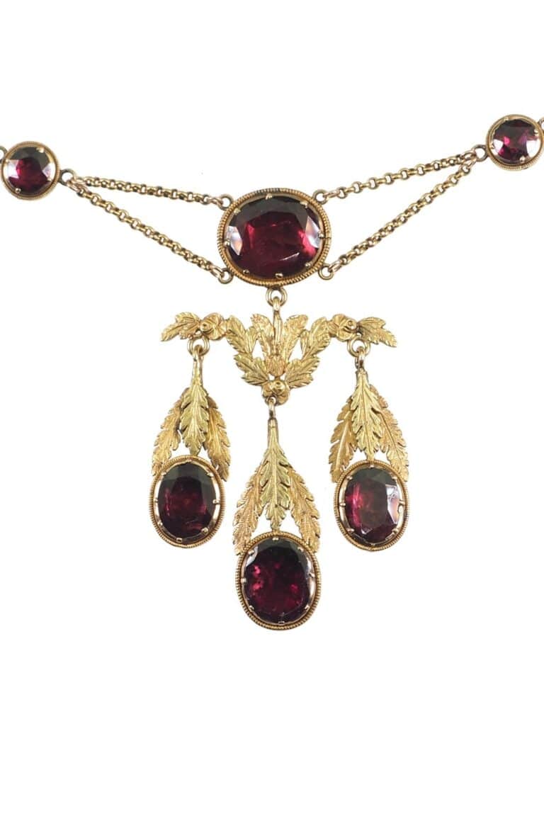 Georgianisches Collier mit Granaten aus 18 Karat Gold