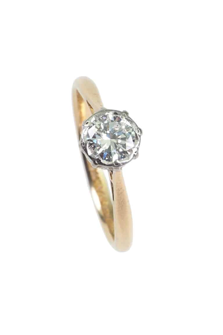 Vintage Verlobungsring mit Diamantsolitaire im Brillantschliff aus 18 Karat Gold und Platin