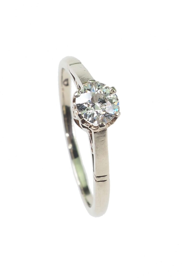 Vintage Verlobungsring mit Diamantsolitaire im Brillantschliff aus 18 Karat Gold und Platin