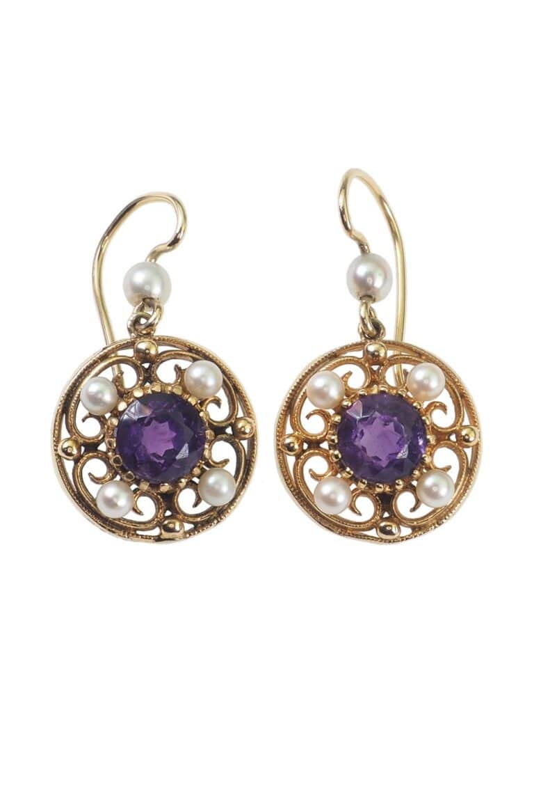 Vintage Ohrringe mit Amethyste und Perlen aus 9 Karat Gold