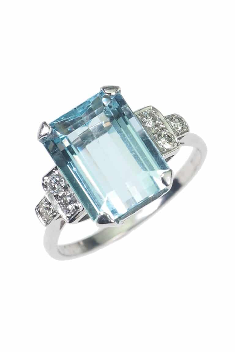 Vintage Verlobungsring mit Aquamarin und Diamanten aus 18 Karat Weißgold
