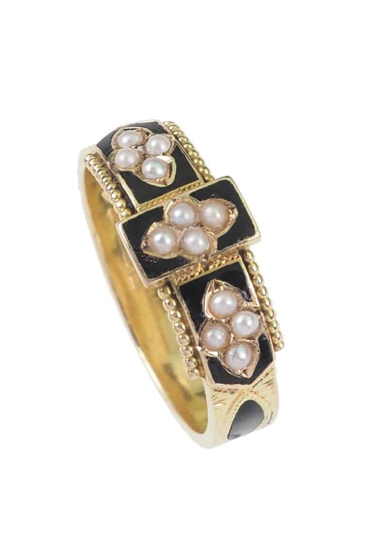 Edwardianischer Ring mit Emaille und Perlen aus 15 Karat Gold