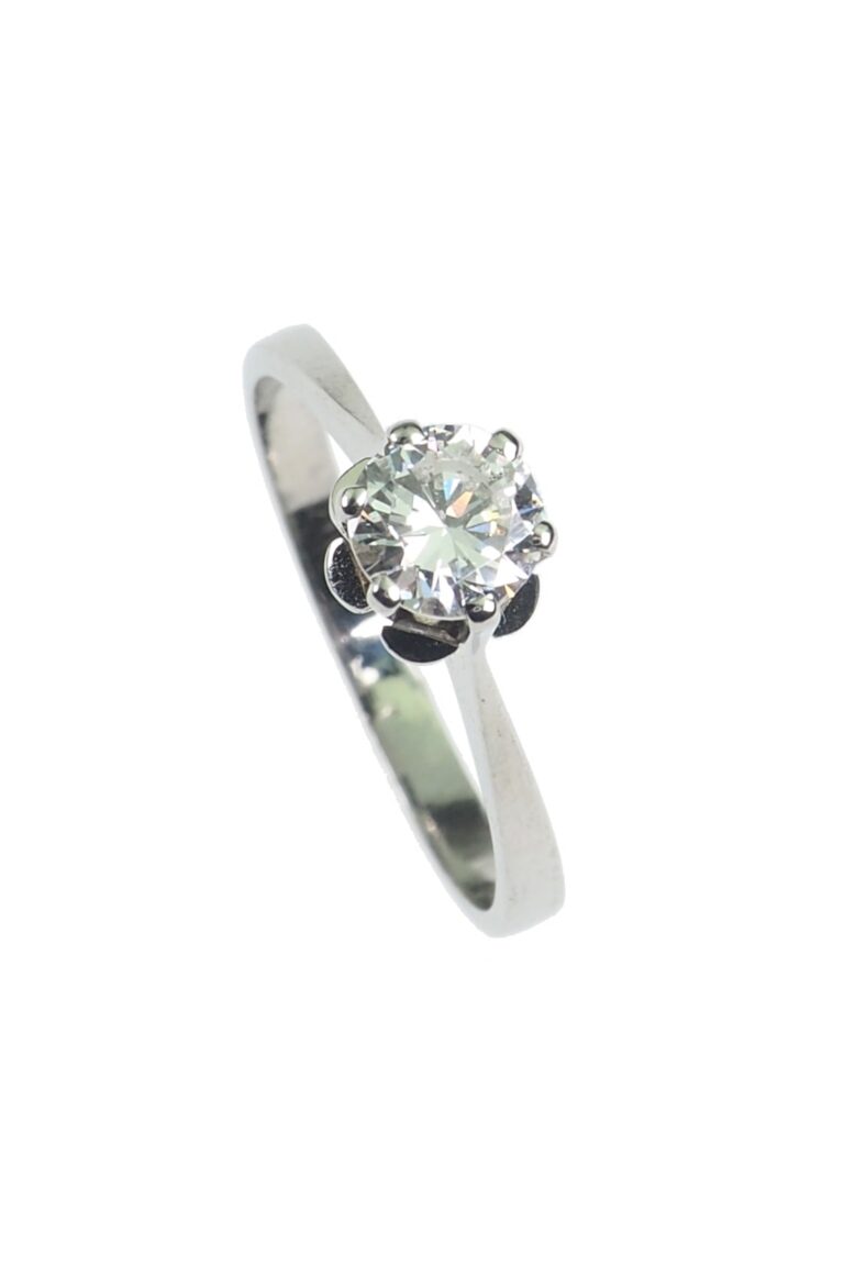 Vintage Verlobungsring mit Diamantsolitaire im Brillantschliff aus 18 Karat Weißgold